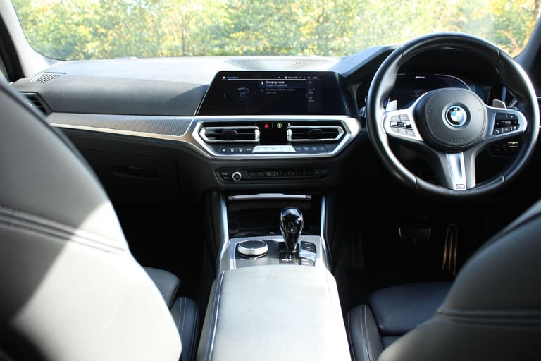 2021 BMW 3 Series 2.0 330e 12kWh M Sport Touring Auto Euro 6 (s/s) 5dr ESTATE Petrol/Electric Hyb...