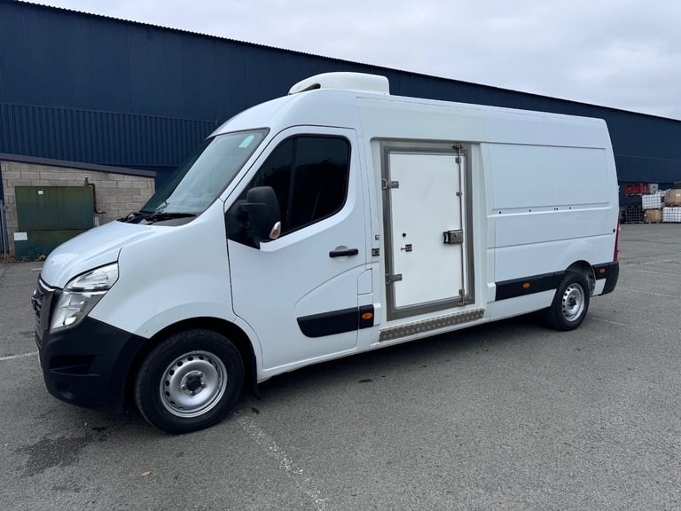 2020 Nissan NV400 Nissan NV400 2020 Mwb Fridge Van 2.3 dci 135ps MOT and Full History !! PANEL VA...