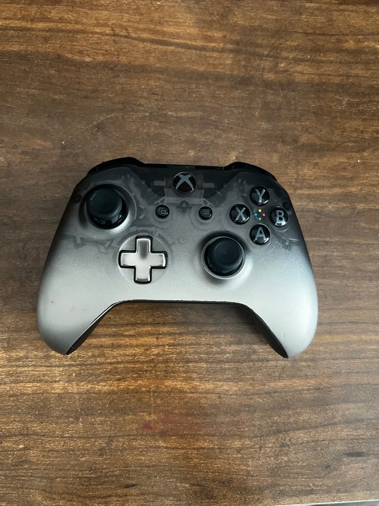 Xbox Phantom Black Special Edition Controller