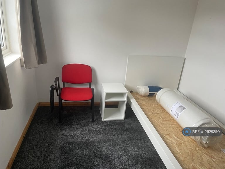 4 bedroom house in Canterbury Way, Stevenage, SG1 (4 bed) (#2629250)