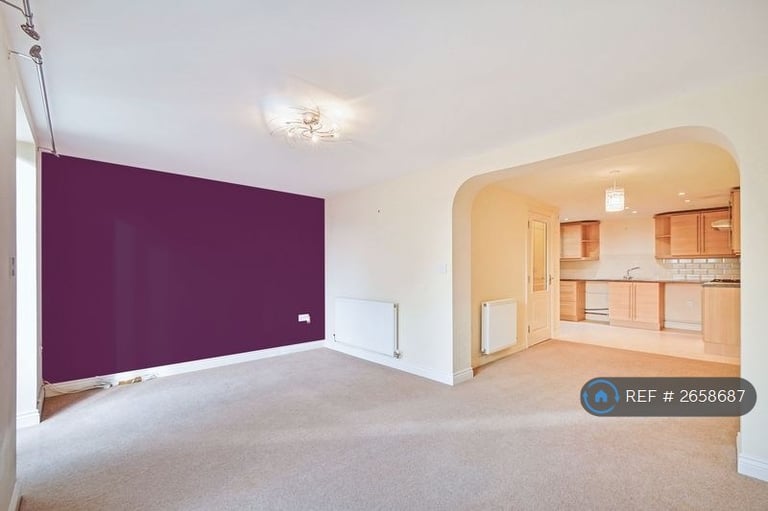 5 bedroom house in Sparnock Grove, Truro, TR1 (5 bed) (#2658687)