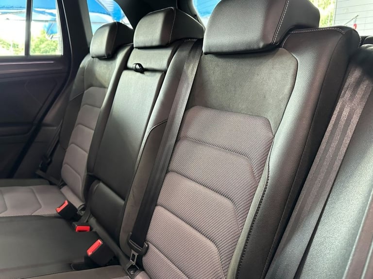 2018 Volkswagen Tiguan 2.0 TDI R-Line SUV 5dr Diesel DSG Euro 6 (s/s) (150 ps) ESTATE Diesel Auto...
