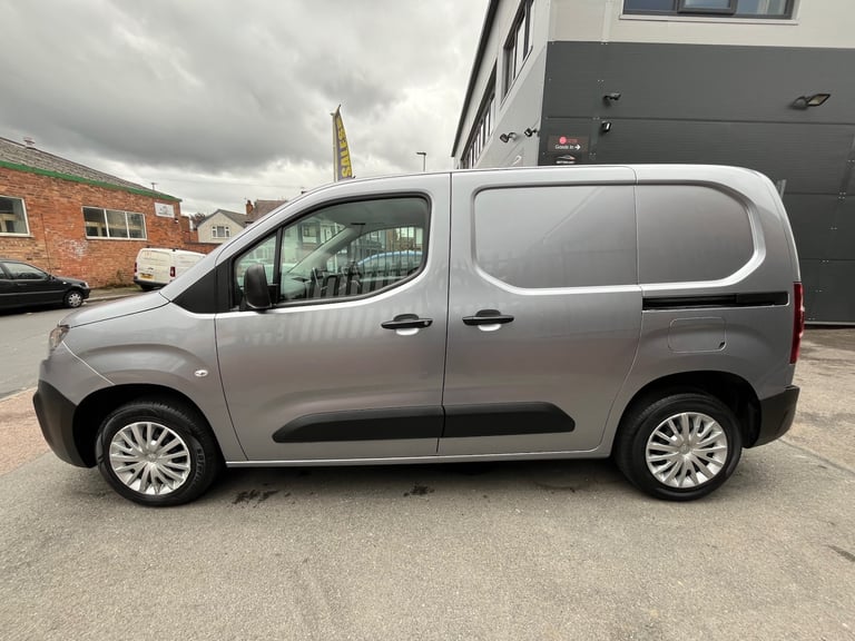 2021 21 Citroen Berlingo 1.5 BlueHDI ENTERPRISE 75PS SWB L1 3 Seats Grey NO VAT