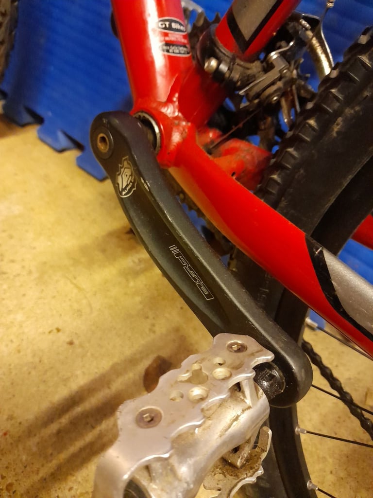GT Aggressor 2.0 (large)