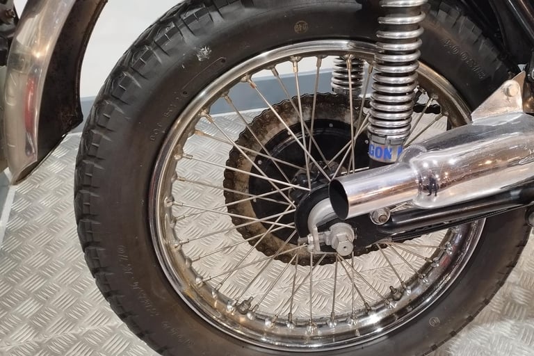 BSA B441 Victor Special