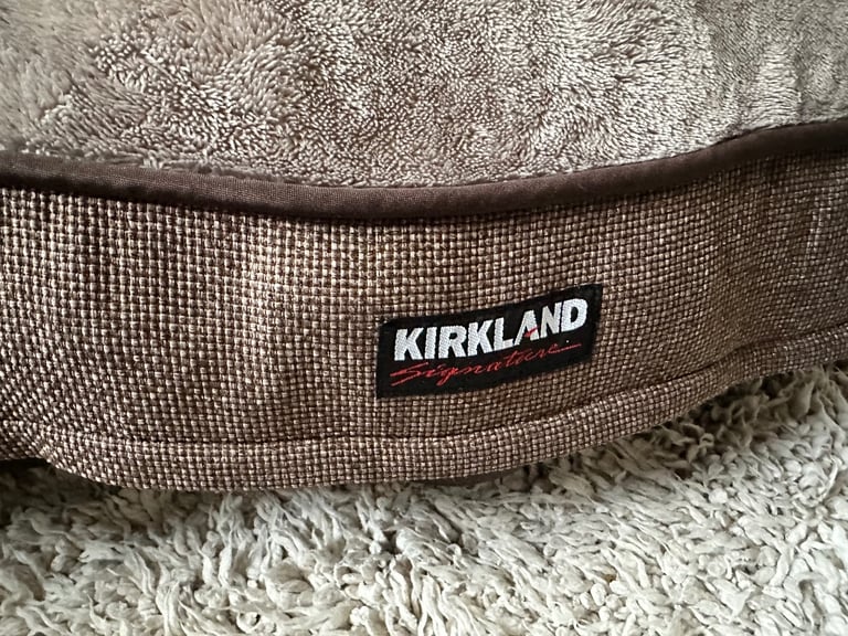 Dog bed 