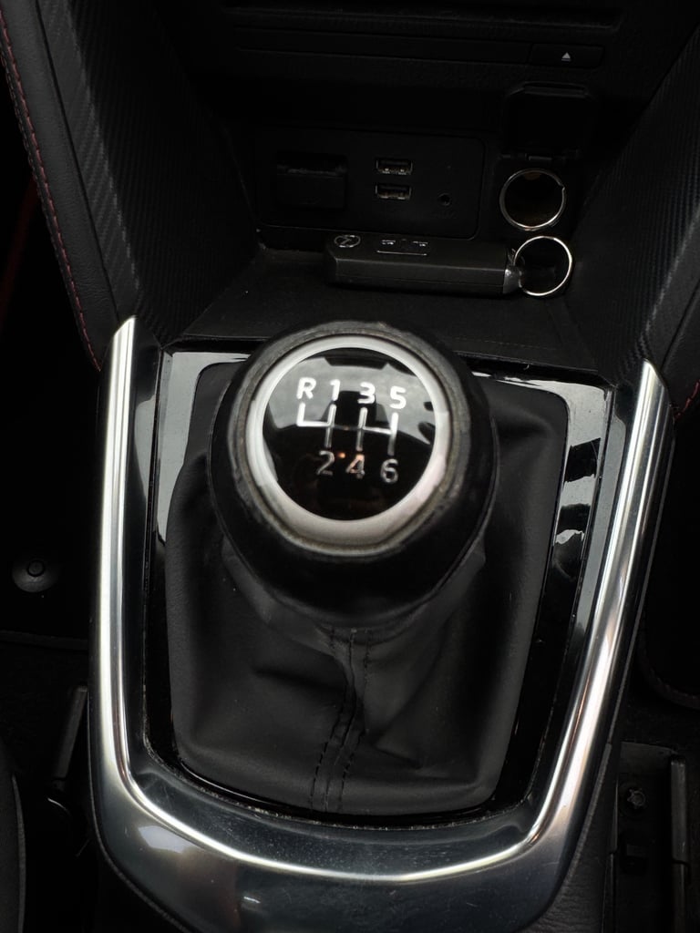 Mazda, 2, Hatchback, 2015, Manual, 1496 (cc), 5 doors