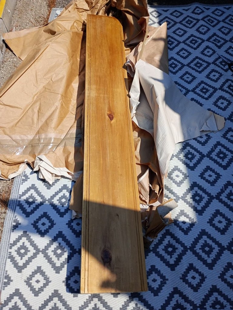 Wood Sleigh Bed Frame King Size (parts needed)