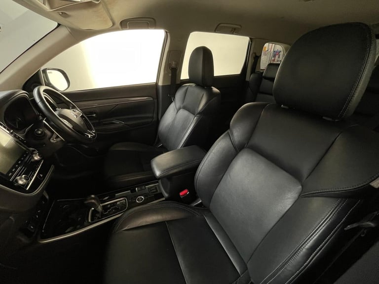 2020 Mitsubishi Outlander 2.0 MIVEC Exceed CVT 4WD Euro 6 (s/s) 5dr ESTATE Petrol Automatic