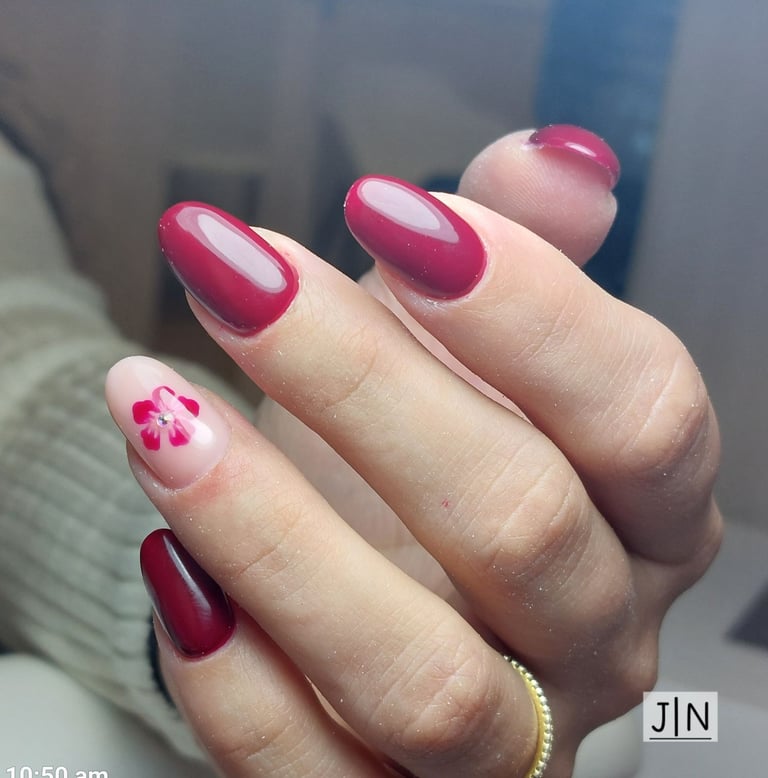 Mobile nails service/ home service