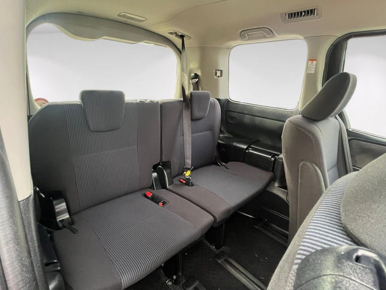 2019 Toyota Voxy Noah Hybrid 1.8 ZWR80 Auto Hybrid
