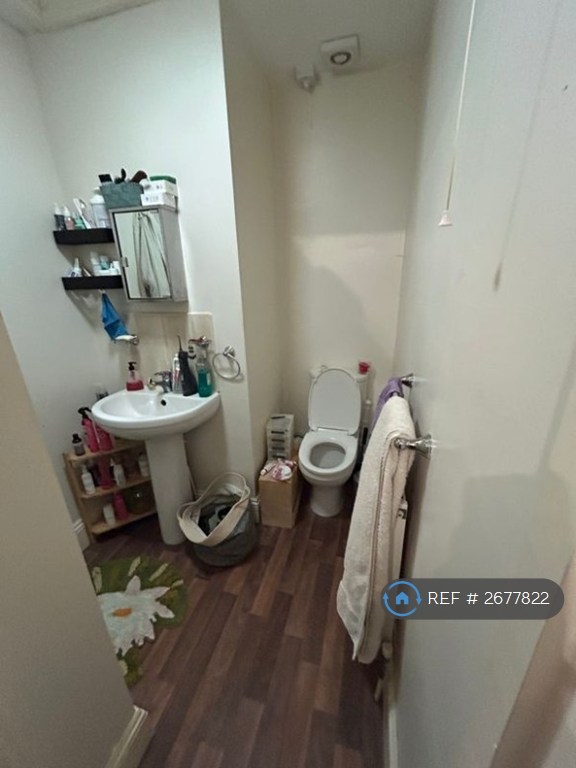 Studio flat in Haberfield House, Bristol, BS8 (#2677822)