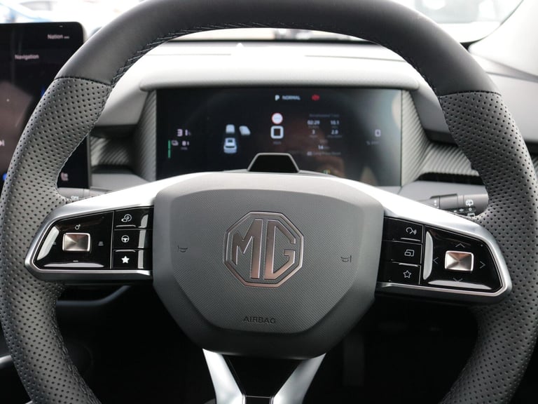 2025 MG MGS5 64kWh Trophy Long Range SUV 5dr Electric Auto (231 ps) HATCHBACK Electric Automatic