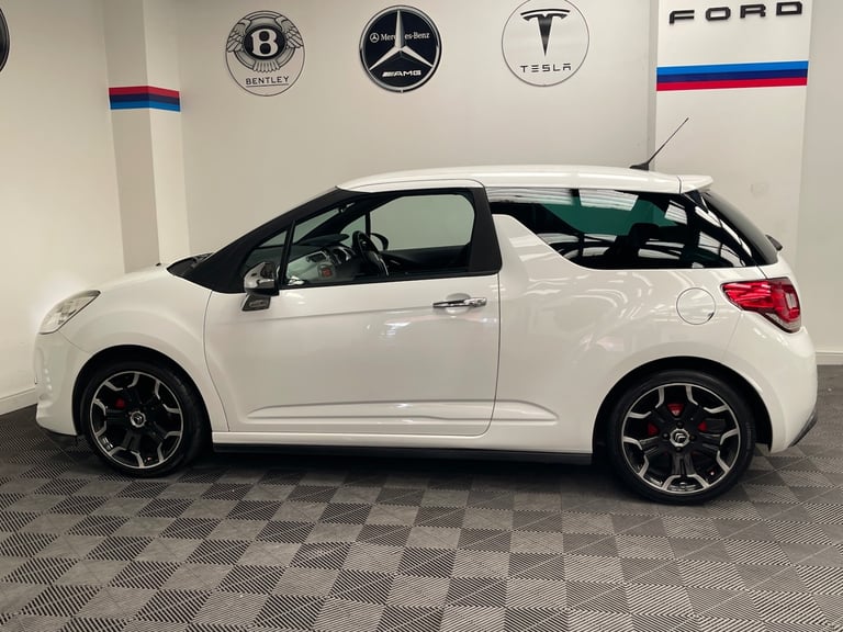 2011 Citroen DS3 1.6 HDi Black 3dr HATCHBACK Diesel Manual