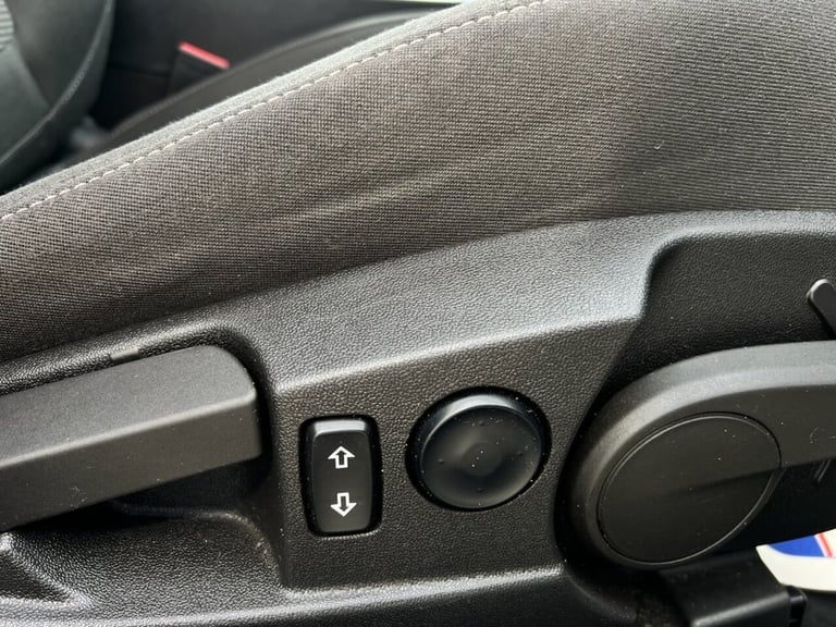 2017 Vauxhall Insignia 1.6 CDTi SRi VX Line Nav Hatchback 5dr Diesel Manual Euro 6 (s/s) (136 ps)...