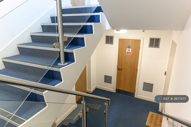 2 bedroom flat in Thornfield House, Bristol, BS10 (2 bed) (#2677477)