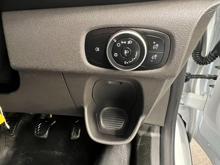 2021 Ford Transit Custom 2.0 300 EcoBlue Leader L1 H2 Euro 6 (s/s) 5dr Panel Van Diesel Manual