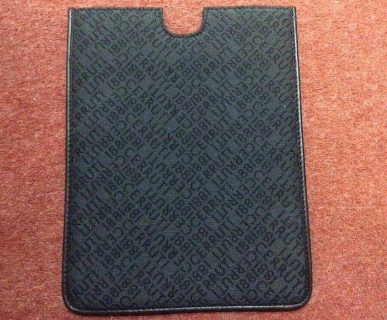 Louis Vuitton Tablet & eReader Cases, Covers & Keyboard Folios for sale