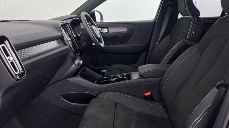 2024 Volvo XC40 Plus, B3 Mild hybrid, Petrol, Dark Estate Petrol Automatic