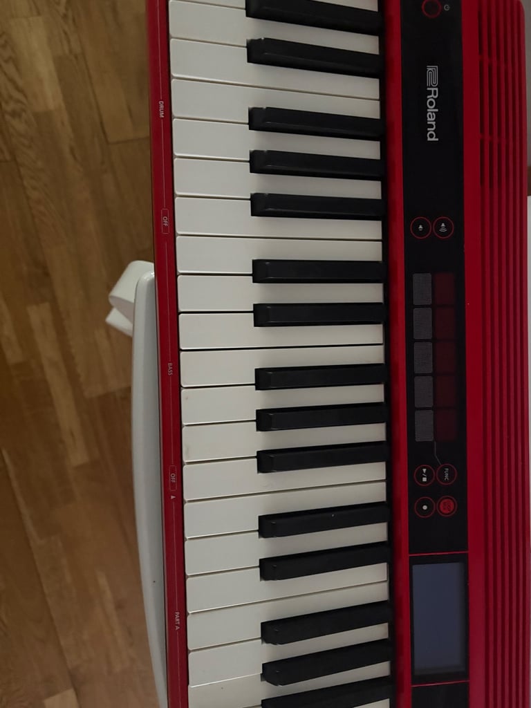Go keys 61 key Roland mini keyboard (no cable included ) 