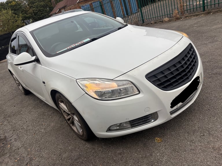 Vauxhall, INSIGNIA, Hatchback, 2011, Other, 1956 (cc), 5 doors