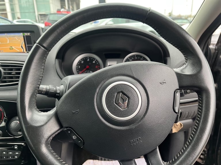 2012 Renault Clio 1.5 dCi 88 Dynamique TomTom 5dr HATCHBACK Diesel Manual