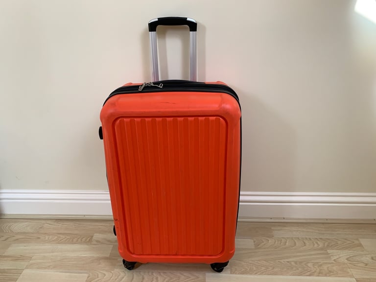 image for Large IT Luggage Suitcase..
