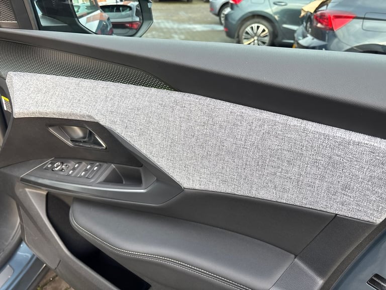  Peugeot E 5008 73kwh Gt Suv 5dr Electric Auto 210 ps Electric