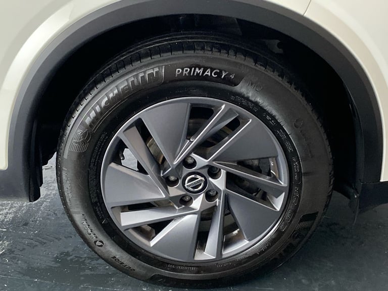 2022 Nissan Qashqai 1.3 DiG-T MH Acenta Premium 5dr Crossover/SUV PETROL Manual