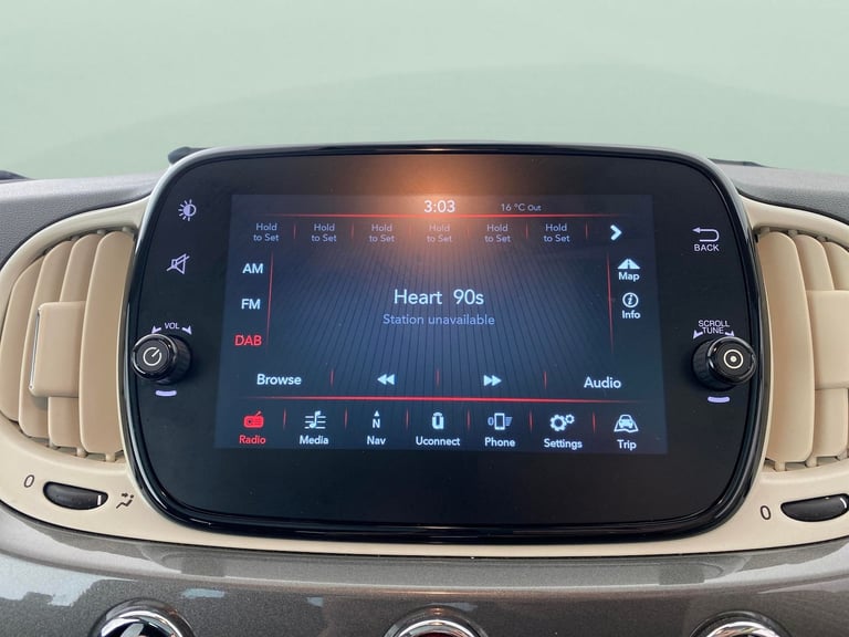 2023 Fiat 500 1.0 MHEV Hatchback 3dr Petrol Manual Euro 6 (s/s) (70 bhp) - AIR CON - DAB  Hatchba...