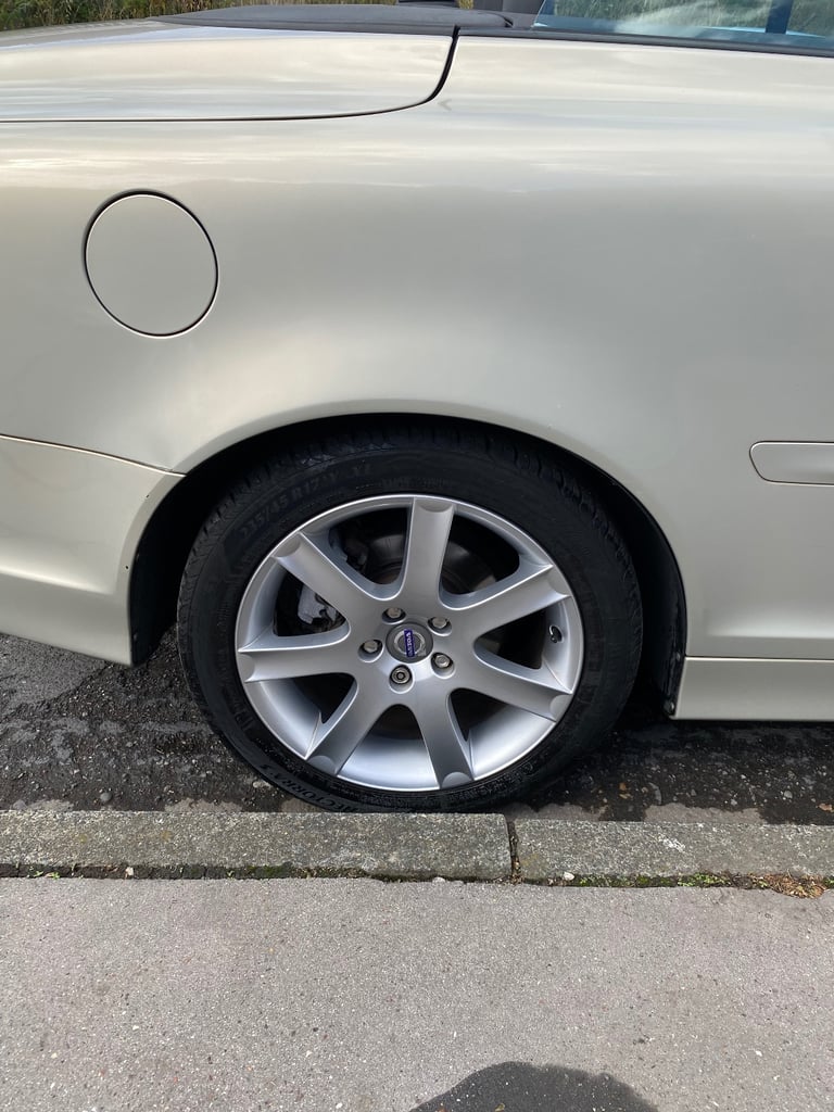 Volvo, C70, Convertible, 2006, Manual, 2435 (cc), 2 doors