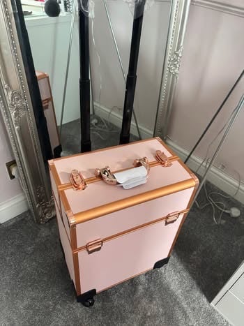 Brand new Beauty case on wheels 