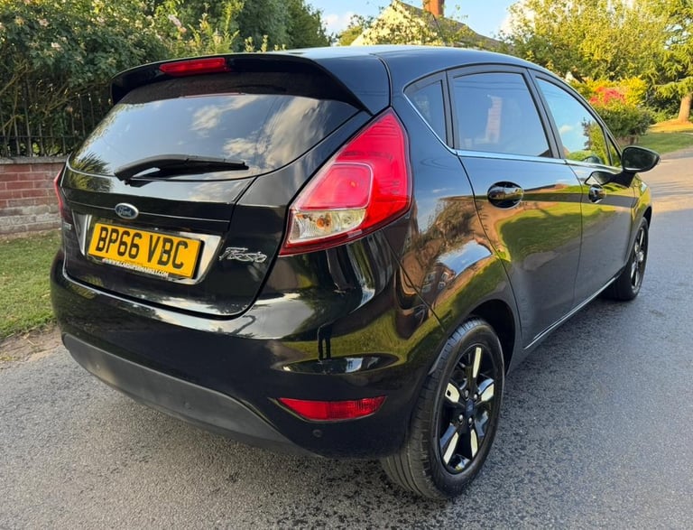2016 (66) FORD FIESTA 1.0T ZETEC BLACK EDITION AUTUMN GENUINE 26,000 MILES! WOW!