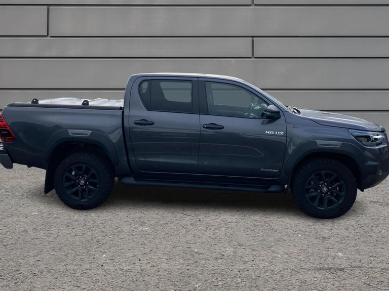 2025 Toyota Hilux Invincible X D/Cab Pick Up 2.8 Hybrid 48V Auto Double Cab Pick-up Diesel Automatic