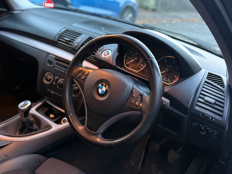BMW, 1 SERIES, Hatchback, 2010, Manual, 1995 (cc), 5 doors