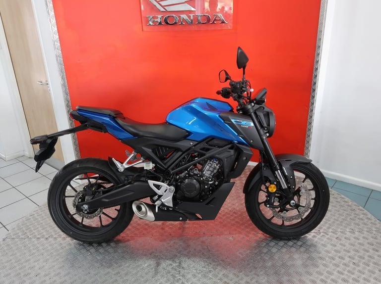 Brand new 2024 Honda CB125R