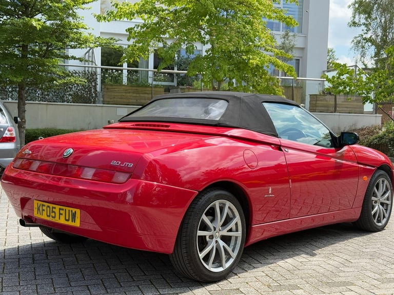 2005 Alfa Romeo Spider 2.0 JTS Lusso 2dr CONVERTIBLE Petrol Manual