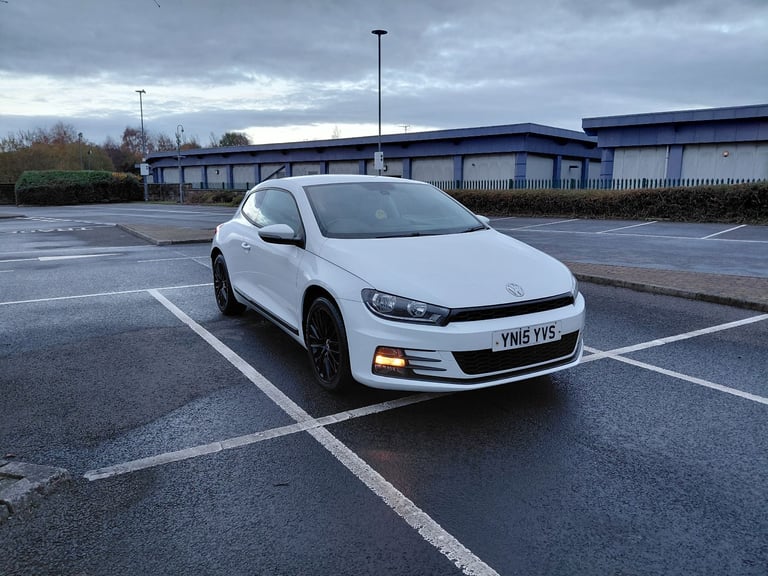 2015 Volkswagen Scirocco - White - 1.4 TSI Bluemotiom