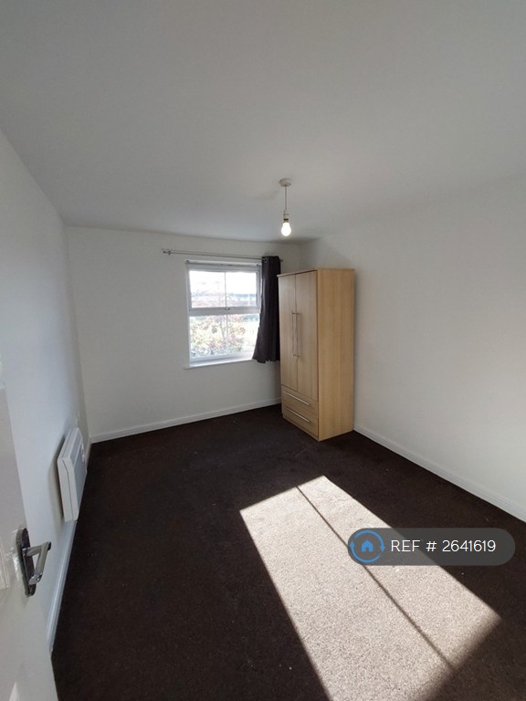 2 bedroom flat in Alma Wood Close, Chorley, PR7 (2 bed) (#2641619)