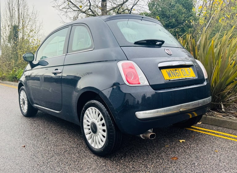 2011 Fiat 500 LOUNGE Hatchback Petrol Manual