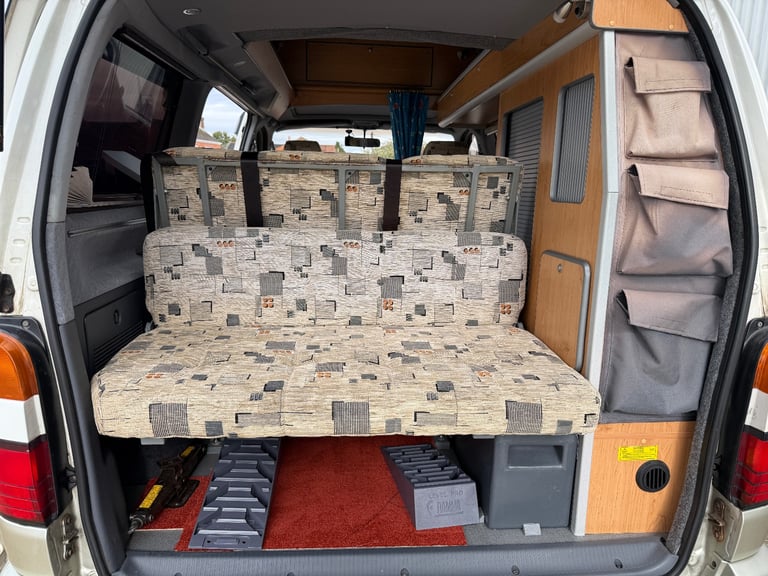 1997 Toyota Granvia Wellhouse 2.7 Petrol Automatic Camper Van 4 Berth