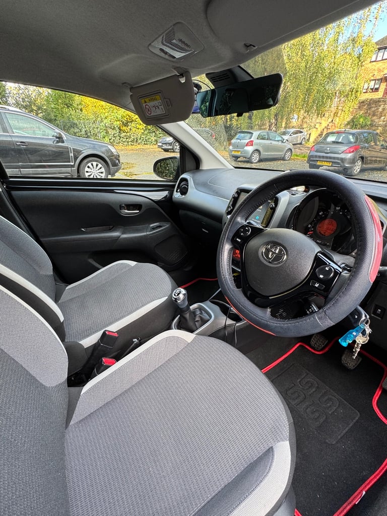 Toyota, AYGO, Hatchback, 2020, Manual, 998 (cc), 5 doors