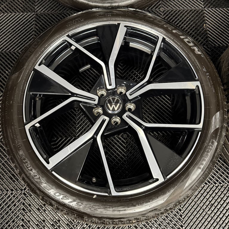 20" GENUINE VW TIGUAN R LINE LEEDS BLACK DC ALLOY WHEELS TYRES ALLOYS