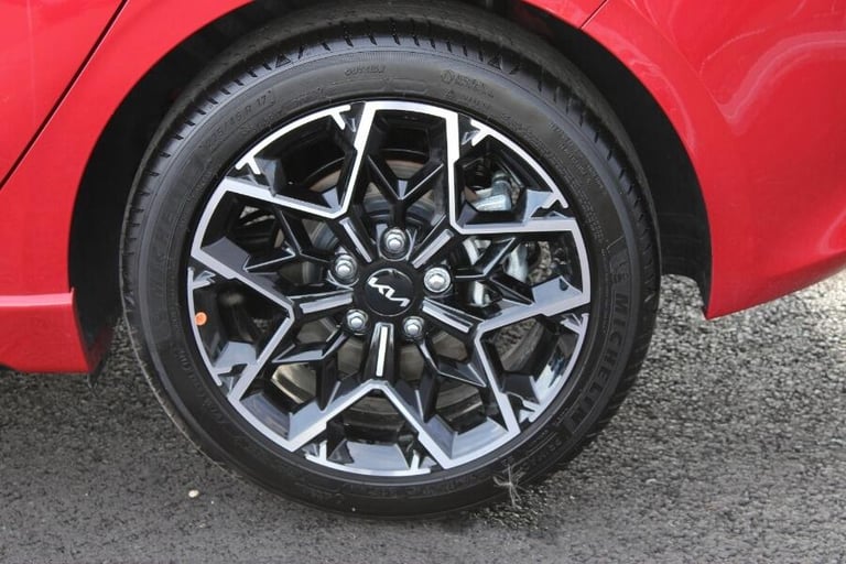 2025 Kia Ceed 1.5 T Gdi Gt Line Hatchback 5dr Petrol Dct Euro 6 (s/s) (138 Bhp) HATCHBACK Petrol ...