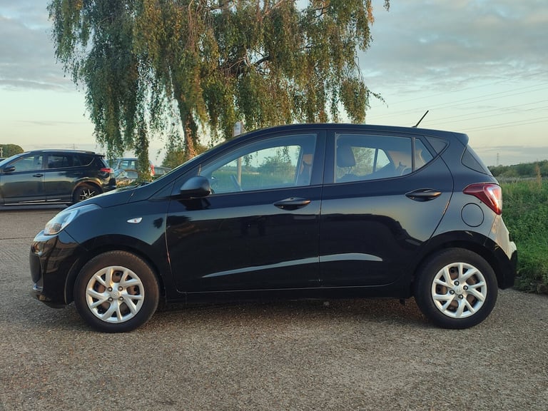 2017 Hyundai i10 1.0 S 5dr HATCHBACK Petrol Manual