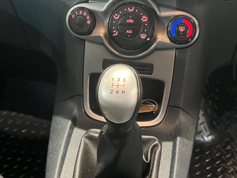 2010 Ford Fiesta 1.25 Edge 3dr HATCHBACK Petrol Manual