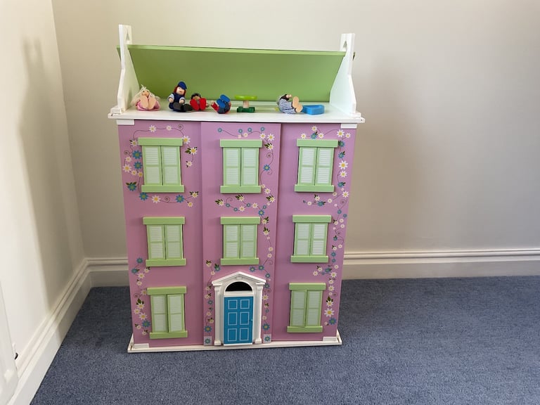 image for Dolls house with contents beautiful condition can deliver 