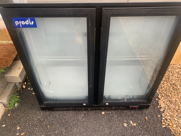 Bar/bottle fridge double door works perfect DELIVERY 🚚 AVAILABLE 