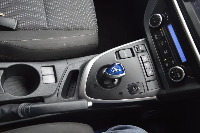 2014 Toyota Auris 1.8 VVTi Hybrid Icon 5dr CVT Auto SAT NAV ULEZ HATCHBACK Petrol/Electric Hybrid...