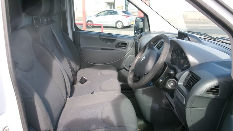 2013 Peugeot Expert 1000 1.6 HDi 90ps H1 Professional Van NO VAT PANEL VAN Diesel Manual